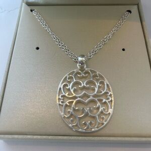Kim Rogers 18” Silvertone Necklace Gift Boxed Costume Everyday‎ Special Occasion